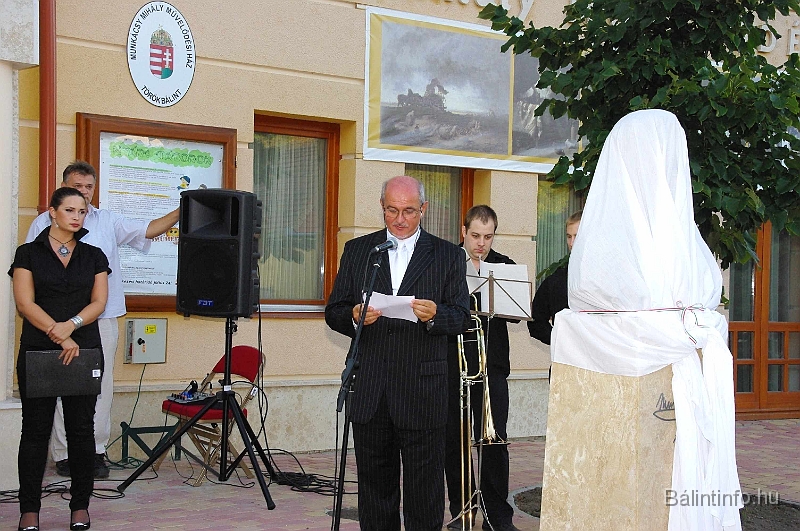 munkacsy_szoboravatas_2009_010.jpg