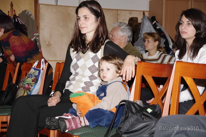 erdelyiegyesulet_mikulas_2010_003.jpg