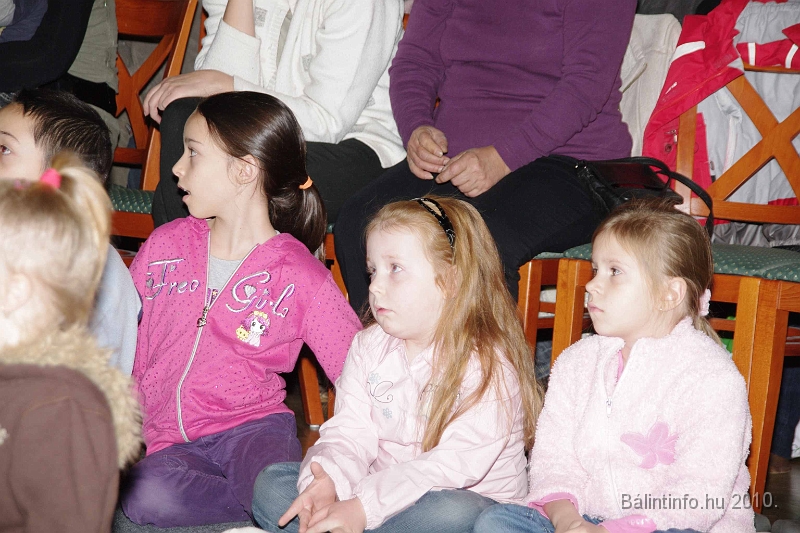 erdelyiegyesulet_mikulas_2010_011.jpg