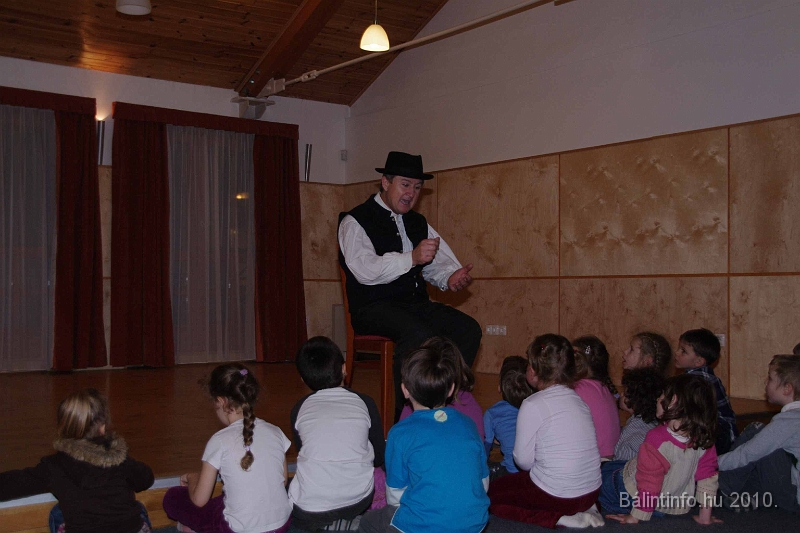 erdelyiegyesulet_mikulas_2010_015.jpg