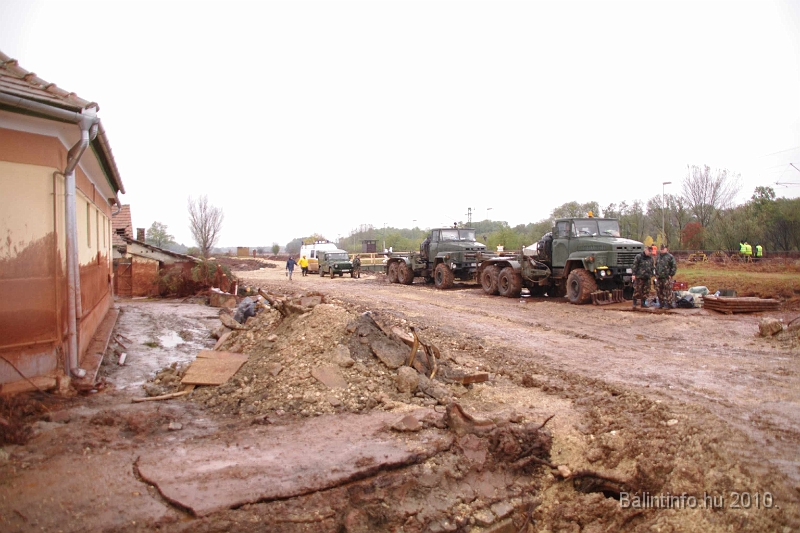 kolontar_adomany_2010_024.jpg
