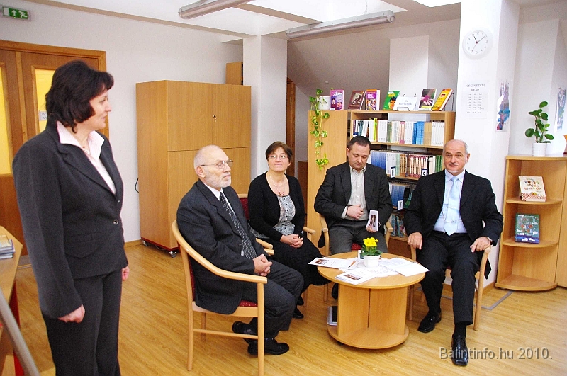 konyvtaravatas_balintmarton_2010_008.jpg