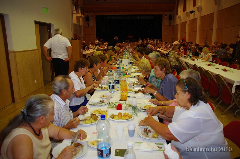 nyugdijas_klub_evfordulo_2010_053.jpg