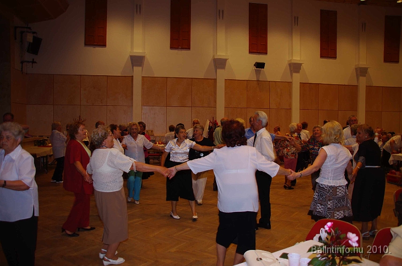 nyugdijas_klub_evfordulo_2010_056.jpg