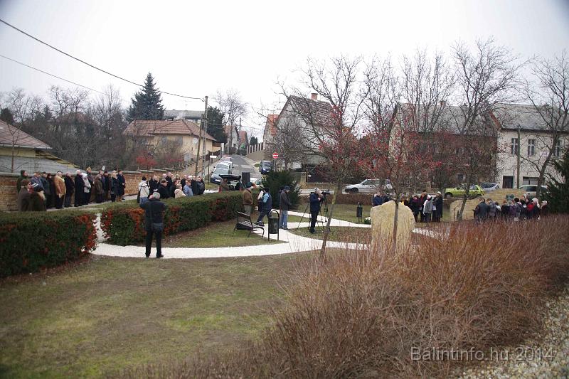 svab_kitelepites_torokbalint_2014_011.JPG