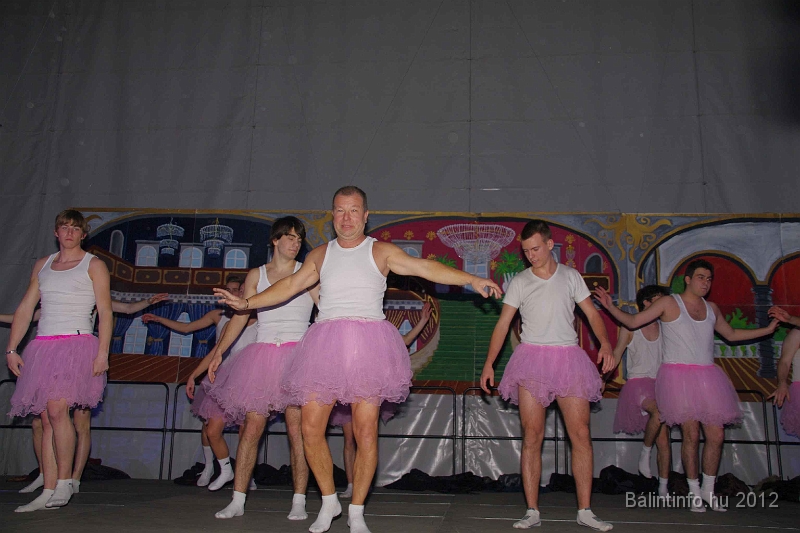 szalagavato_balint_marton_torokbalint_2012_081.jpg