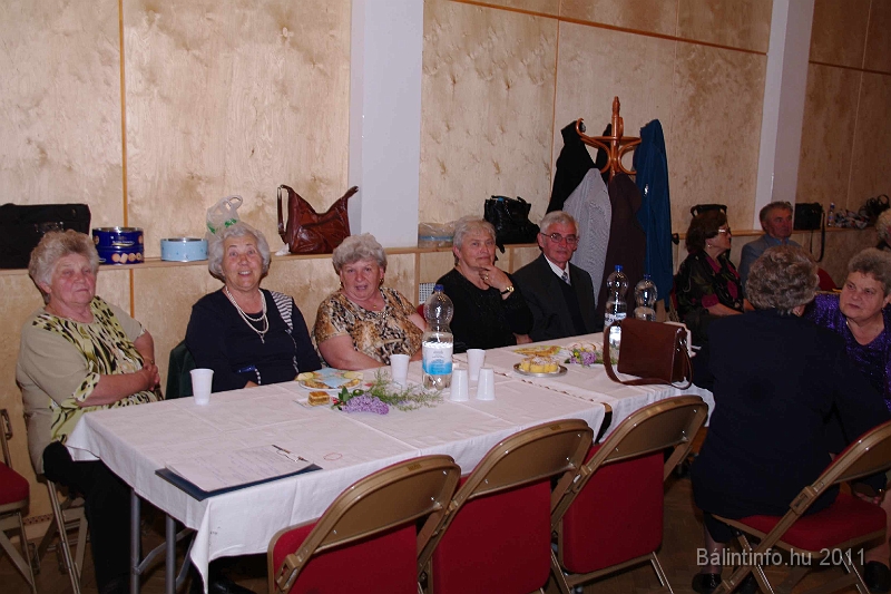torokbalint_nyugdijasklub_anyaknapja_2011_001.jpg