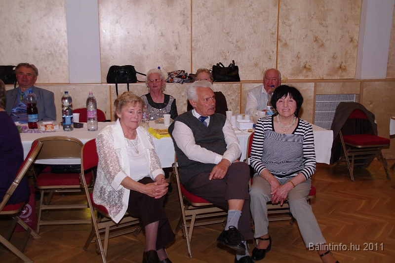 torokbalint_nyugdijasklub_anyaknapja_2011_003.jpg