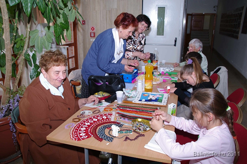 torokbalint_nyugdijasklub_anyaknapja_2011_008.jpg