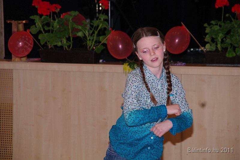 torokbalint_nyugdijasklub_anyaknapja_2011_049.jpg