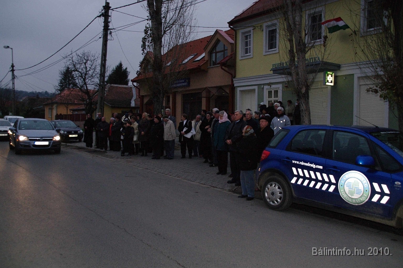 Kereszt_ujraszentelese_munkacsy_mihaly_u_2010_004.jpg