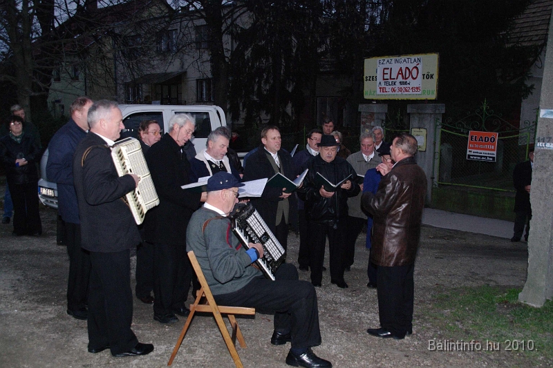 Kereszt_ujraszentelese_munkacsy_mihaly_u_2010_008.jpg
