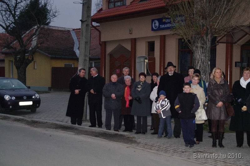 Kereszt_ujraszentelese_munkacsy_mihaly_u_2010_010.jpg
