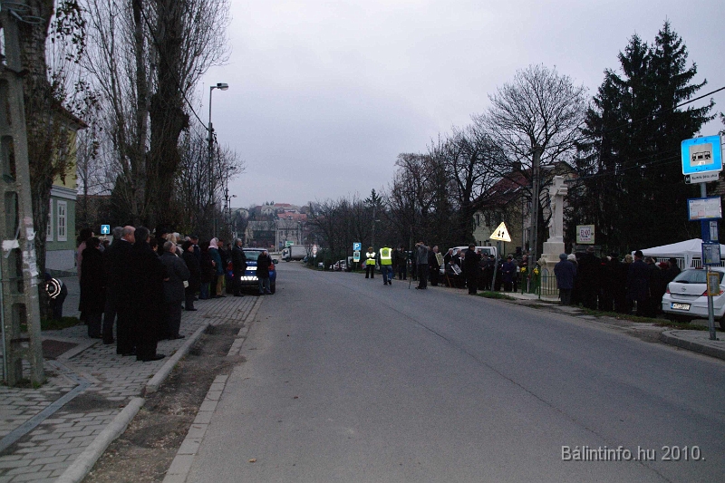 Kereszt_ujraszentelese_munkacsy_mihaly_u_2010_017.jpg