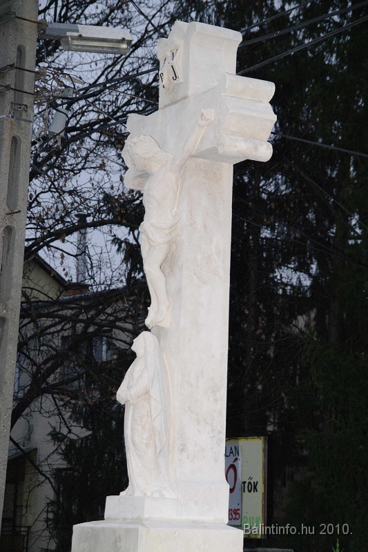 Kereszt_ujraszentelese_munkacsy_mihaly_u_2010_020.jpg