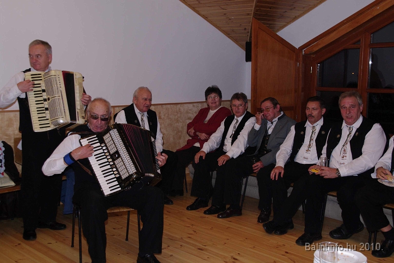 Kereszt_ujraszentelese_munkacsy_mihaly_u_2010_037.jpg
