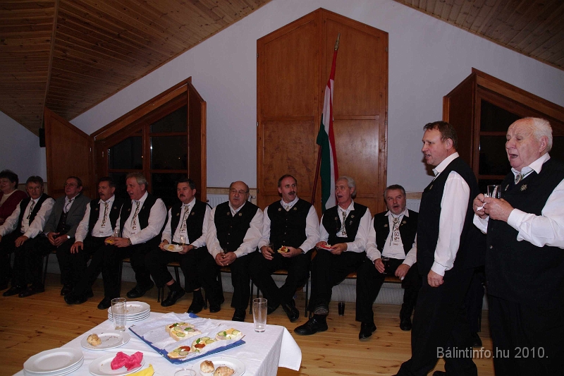 Kereszt_ujraszentelese_munkacsy_mihaly_u_2010_038.jpg