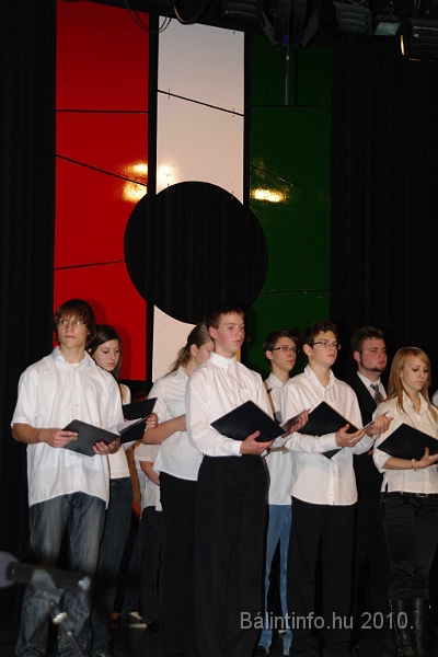 oktober23_unnepseg_2010_008.jpg