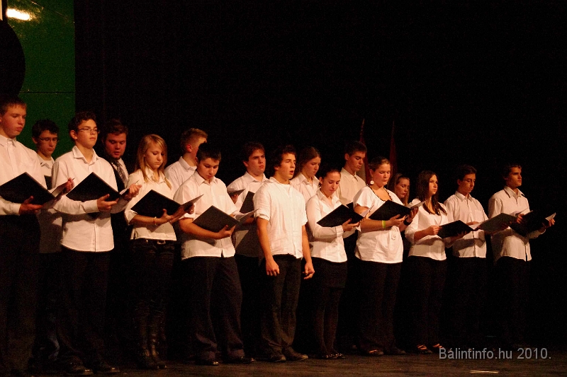 oktober23_unnepseg_2010_009.jpg
