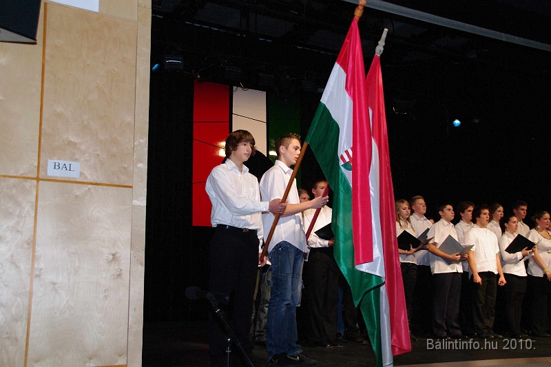 oktober23_unnepseg_2010_012.jpg