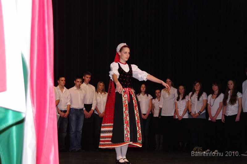 oktober23_unnepseg_2010_013.jpg