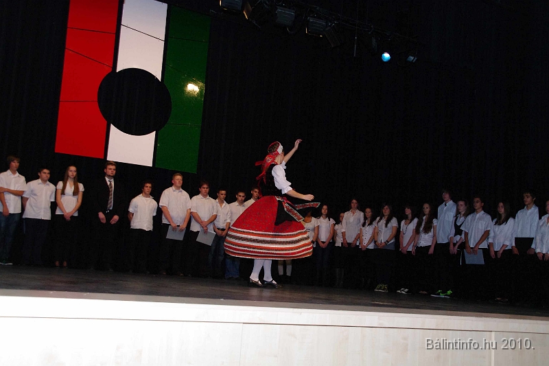 oktober23_unnepseg_2010_014.jpg