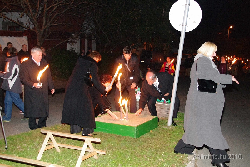 oktober23_unnepseg_2010_025.jpg