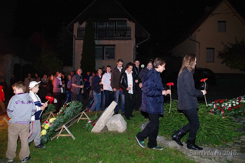oktober23_unnepseg_2010_031.jpg