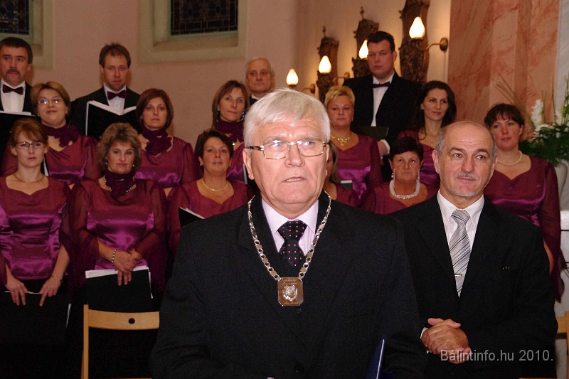 oktober23_unnepseg_2010_040.jpg
