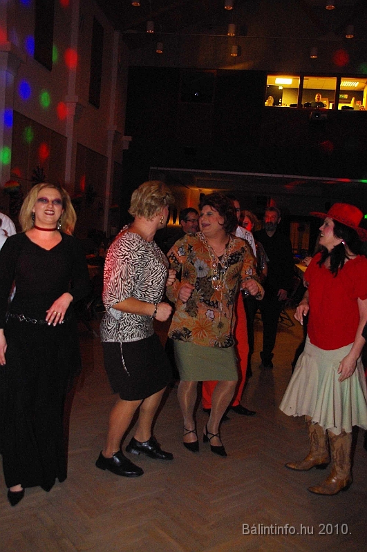 retrofarsang_2010_052.jpg