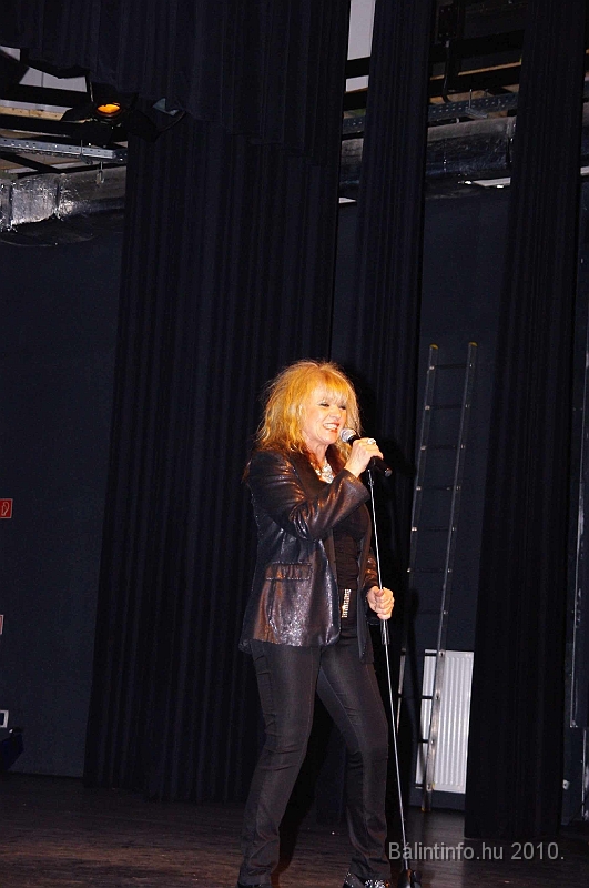 retrofarsang_2010_067.jpg