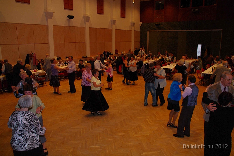 locsolobal_torokbalint_2012_048.jpg