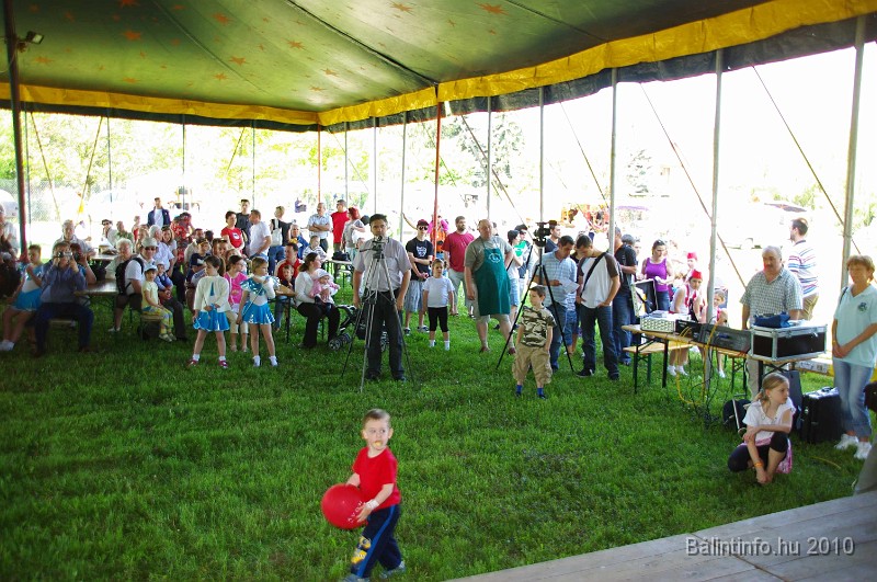 varosi_majalis_fellepok_2010_001.jpg