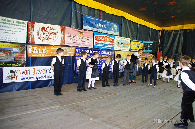 varosi_majalis_fellepok_2010_007.jpg