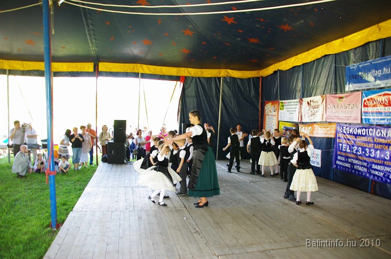 varosi_majalis_fellepok_2010_012.jpg