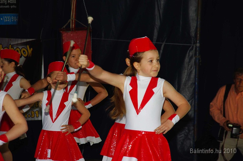 varosi_majalis_fellepok_2010_037.jpg