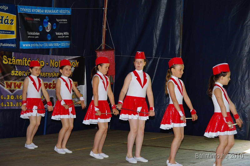 varosi_majalis_fellepok_2010_039.jpg