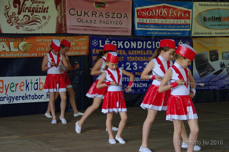 varosi_majalis_fellepok_2010_040.jpg