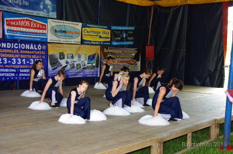 varosi_majalis_fellepok_2010_042.jpg