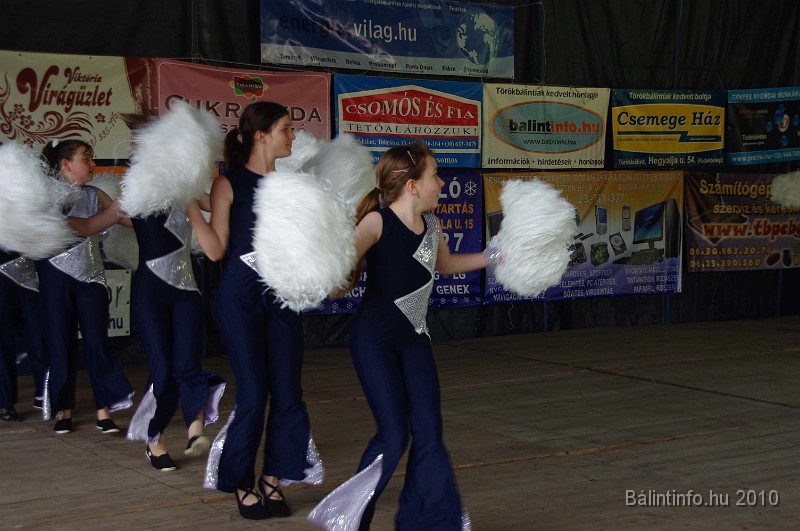 varosi_majalis_fellepok_2010_046.jpg