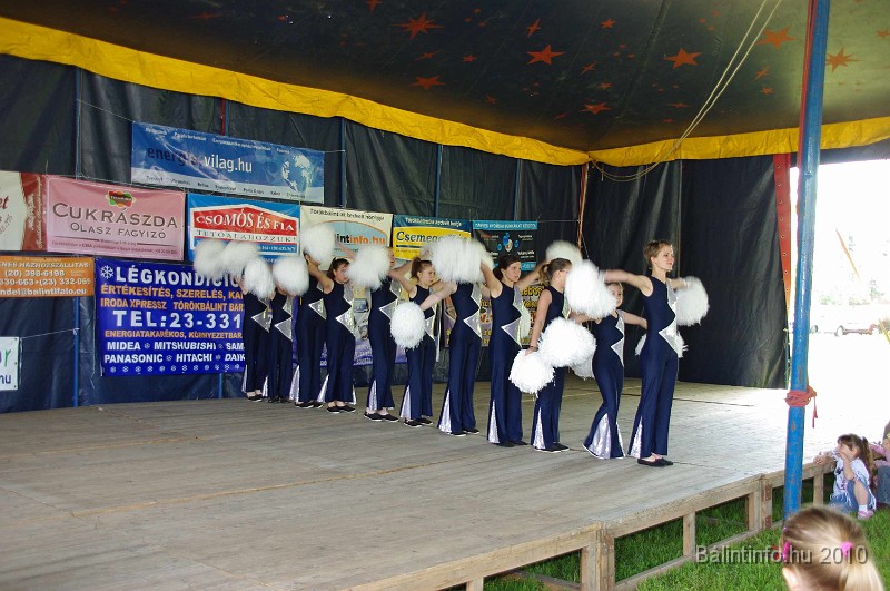varosi_majalis_fellepok_2010_048.jpg