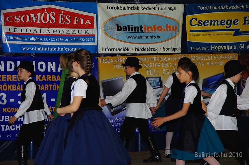 varosi_majalis_fellepok_2010_057.jpg
