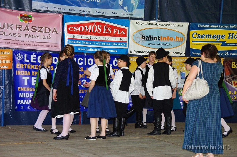 varosi_majalis_fellepok_2010_059.jpg