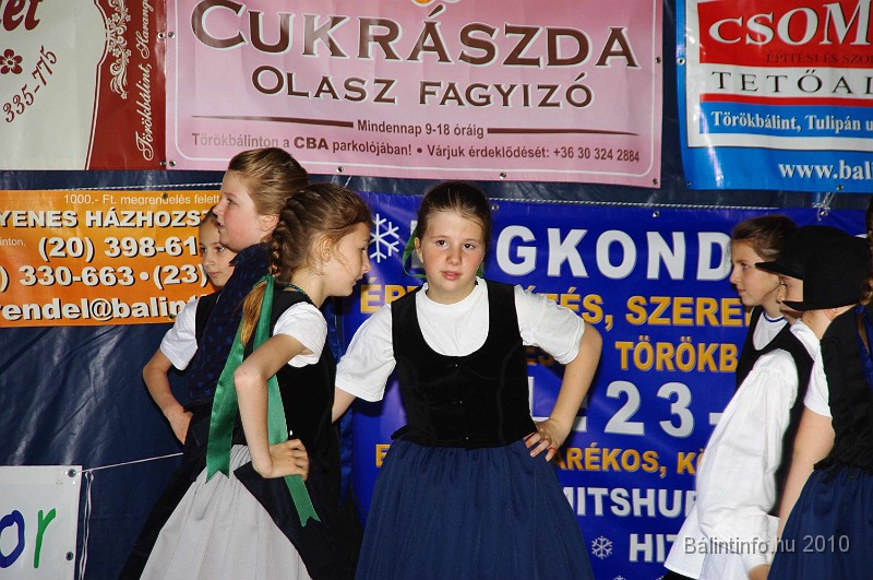 varosi_majalis_fellepok_2010_073.jpg