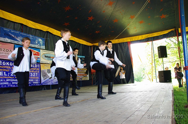 varosi_majalis_fellepok_2010_081.jpg