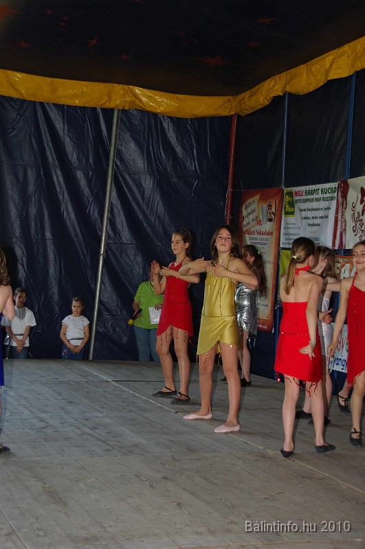 varosi_majalis_fellepok_2010_109.jpg