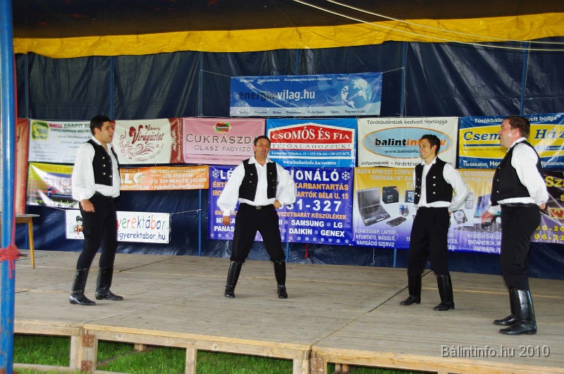 varosi_majalis_fellepok_2010_140.jpg