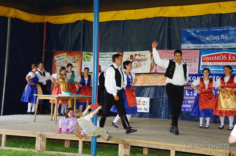 varosi_majalis_fellepok_2010_148.jpg