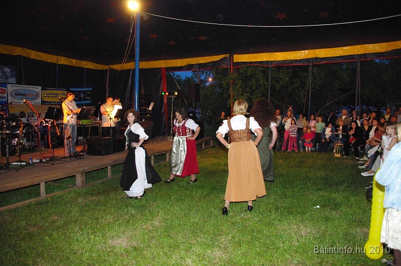 varosi_majalis_fellepok_2010_239.jpg