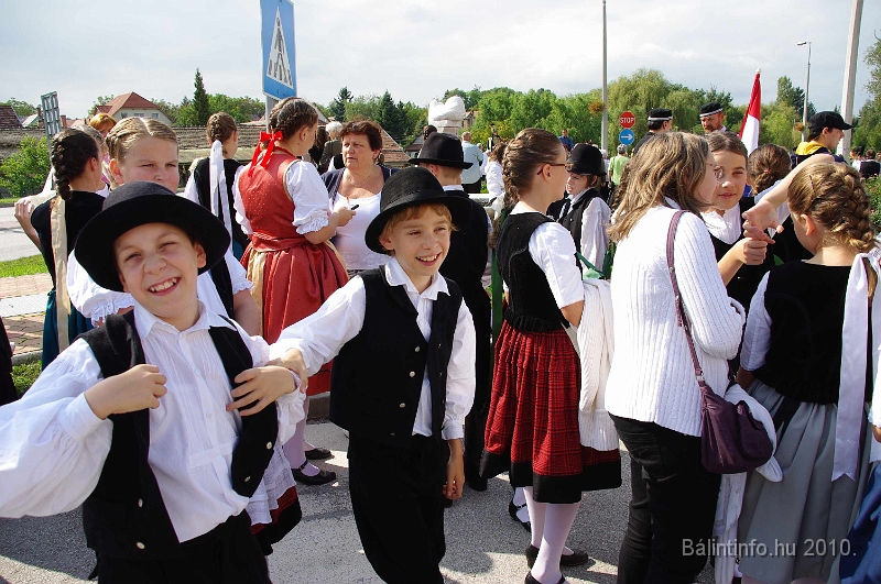 szureti_felvonulas_2010_026.jpg